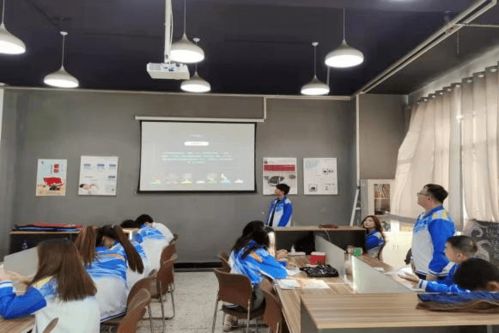 人文與藝術設計系開展“展現校園文明風尚”主題團日活動 暨國內文化藝術交流活動策劃